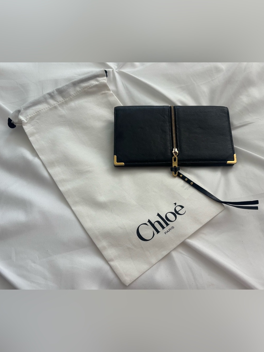 Chloé *AUTHENTIC* Black Leather Wallet w/ Gold Accents, w/dustbag&COA, 4.5x7